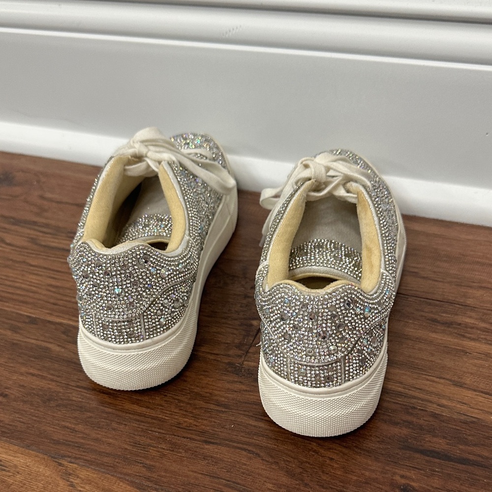 Betsey Johnson Size 6 Women's Rhinestone Embellished Sneakers - Picture 4 of 6